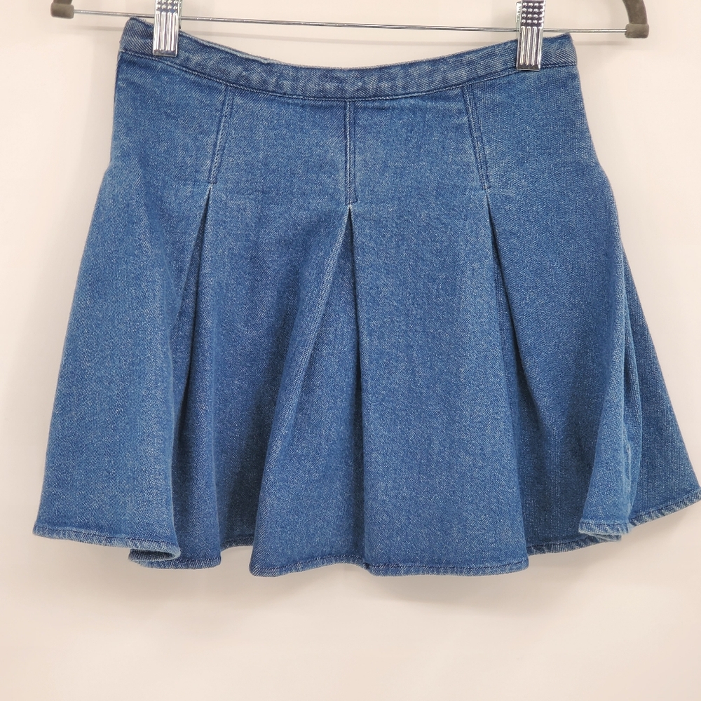 ♤♤ Vintage SO Blue Denim Pleated Mini Skirt Size 1
